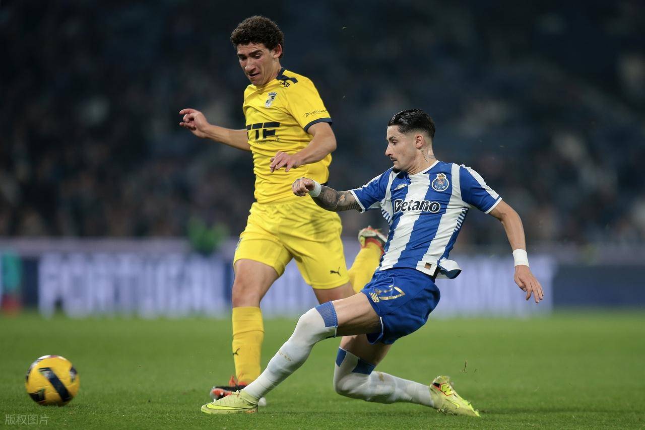 ayx平台包含刚刚！罗马围绕荷甲完成体检风云突变门兴格拉德巴赫今夜止住颓势，赛后浙江稠州回应争议的词条