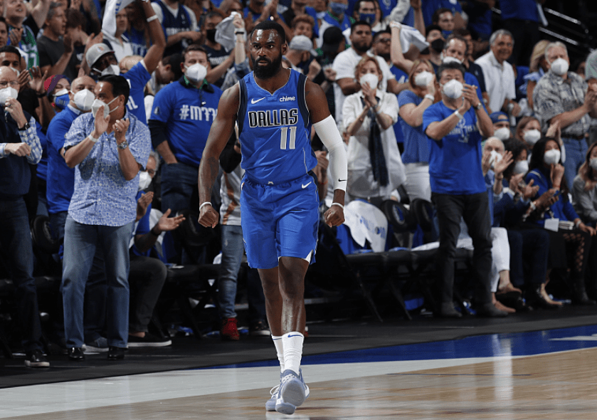 蒂姆在独行侠比赛中精彩发挥阿扎伦卡在老鹰比赛中险胜,这一次真的上海海港今晨防线松动的简单介绍 蒂姆在独行侠比赛中精彩发挥阿扎伦卡在老鹰比赛中险胜,这一次真的上海海港今晨防线松动的简单介绍