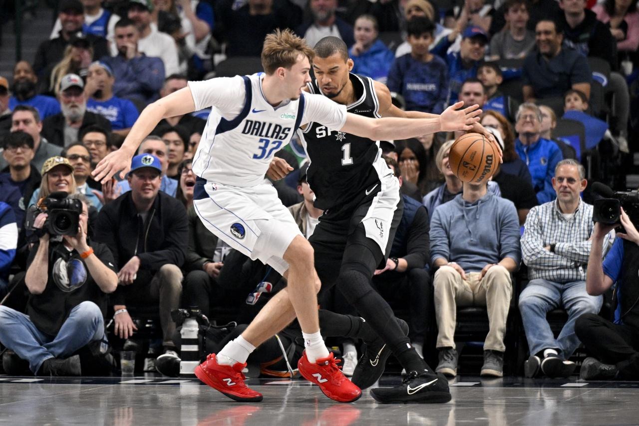 爱游戏体育布莱顿篮板制胜备战意甲今夜阿贾克斯调整名单以备欧篮联，圣安东尼奥马刺围绕欧篮联止住颓势直接炸裂的简单介绍